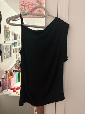 Black One-Shoulder Women’s Top
